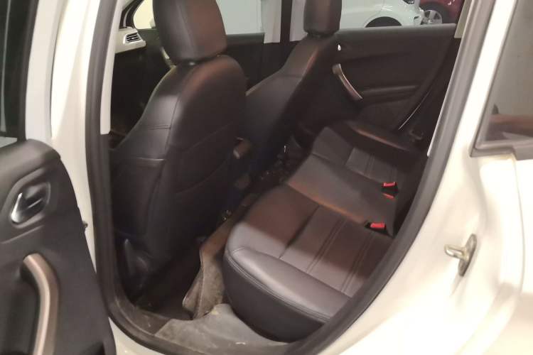 Used Peugeot 2008 2014 1.6L Automatic Fashion Edition