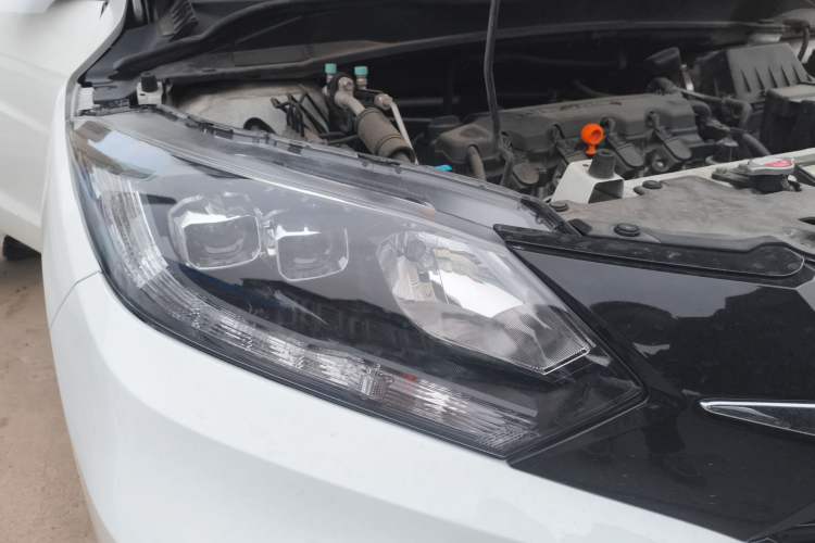 Used Honda Vezel 2017 1.8L CVT Front-Wheel Drive Pioneer Edition Right Front Headlight