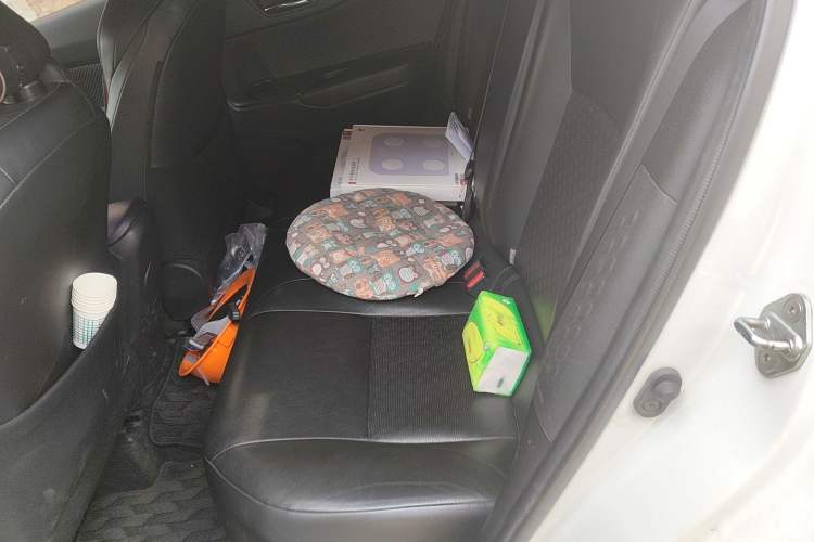 Used Toyota IZOA 2018 2.0L Yichi Version China VI Standard
