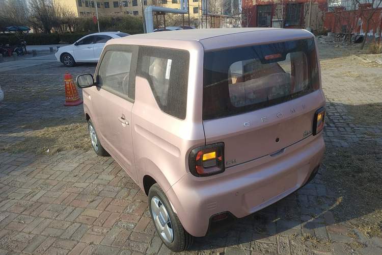 Used Geely Galaxy Panda 2024 Panda Mini 200km Endurance Bear