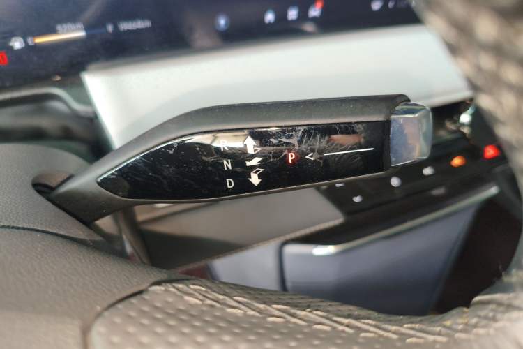 Used Buick GL8 2025 Lu Zun Smart Enjoyment Edition Gear Lever