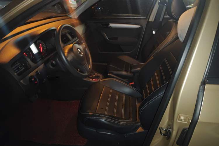 Used Volkswagen Lavida 2013 Revised Classic 1.6L Automatic Fashion Edition
