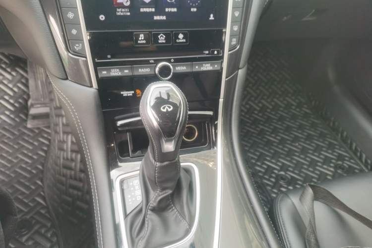 Used Infiniti Q50L 2018 2.0T Comfort Edition China VI Standard