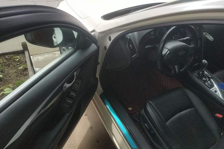 Used Infiniti Q50L 2015 2.0T Comfort Edition Driver Seat