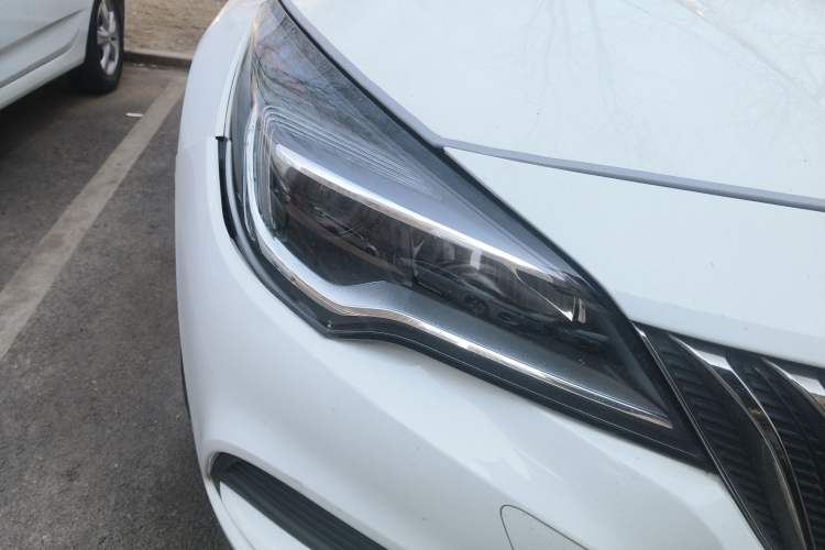 Used Buick Verano 2018 Hatchback 15S Automatic Leading Model