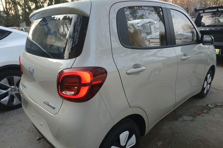Used Wuling Hongguang MINIEV 2025 Four-Door Version Advanced Edition
