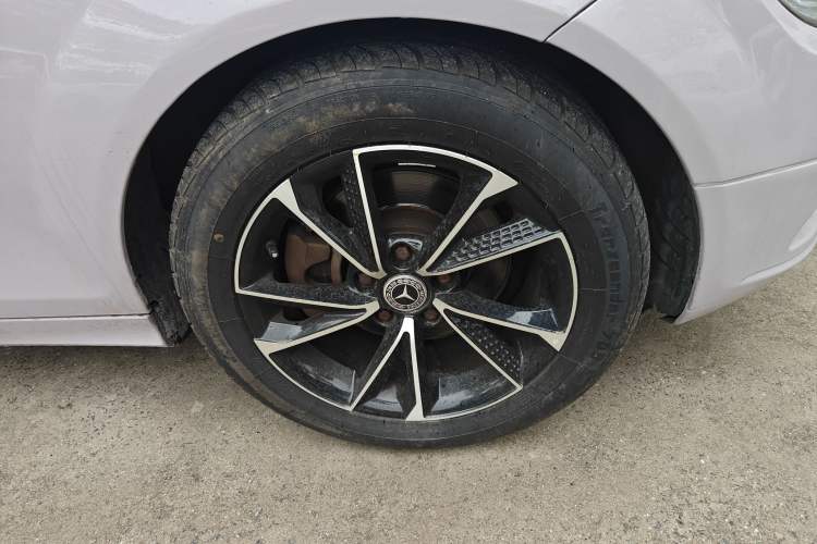 Used Mercedes-Benz C-Class 2010 C 180K Classic model