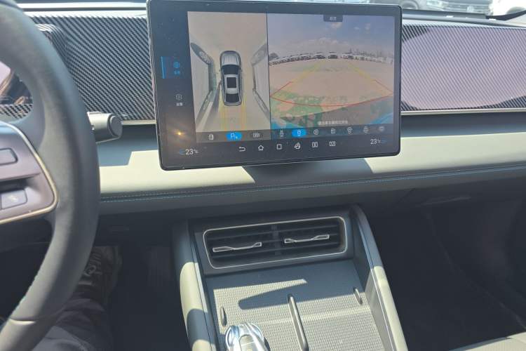 Used BYD Qin L 2024 DM-i 80KM Beyond Model Audio And AC Panel