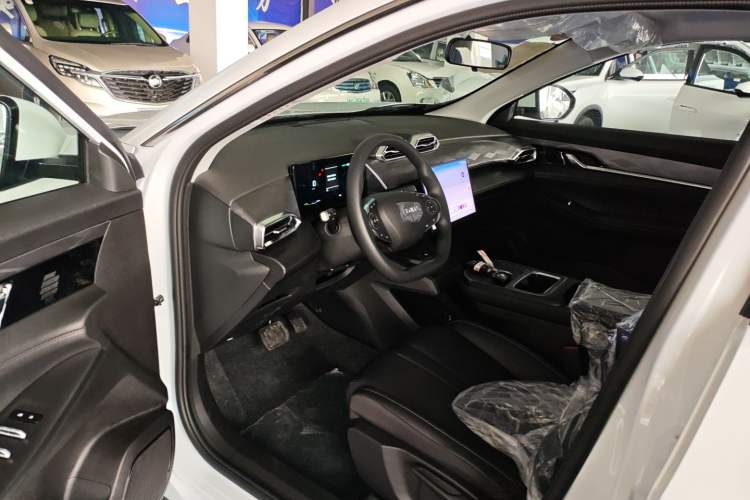 Used Dongfeng Aeolus SKY EV01 2025 530 km AIR Elite Edition
