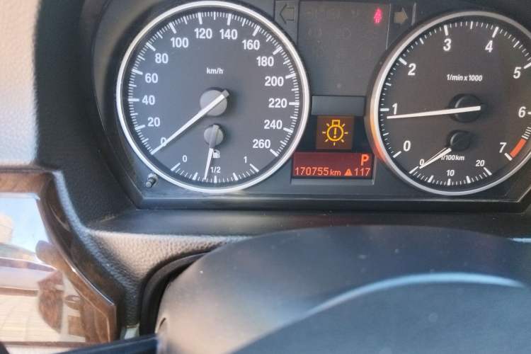 Used BMW 3 Series 2010 320i Luxury Model