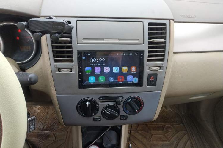 Used Nissan Tiida Sedan 2005 1.6J MT Audio And AC Panel