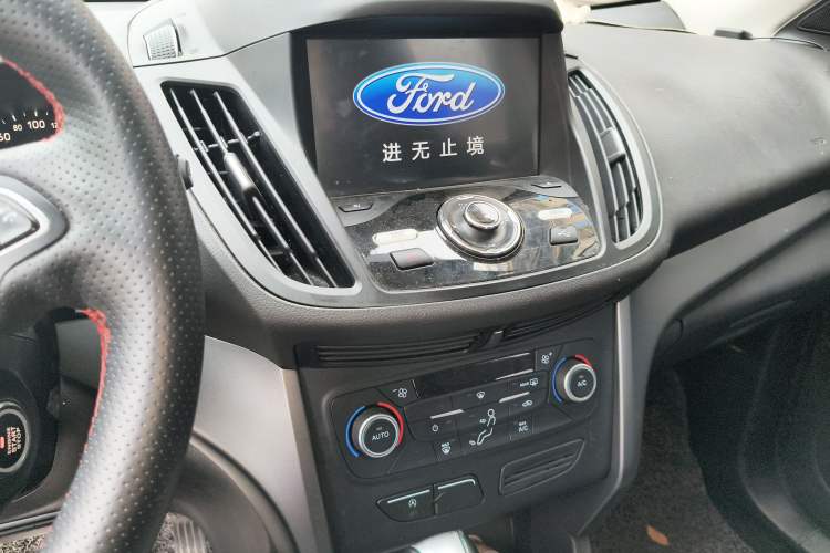 Used Ford Kuga 2018 Facelifted EcoBoost 180 Two-Wheel-Drive Platinum Wing Edition
