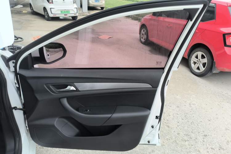 Used Roewe 360 2018 PLUS 1.5L Automatic Luxury Edition