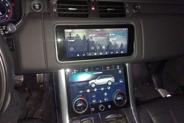 Used Land Rover Range Sport 2022 3.0 L6 YAO Black Edition Audio And AC Panel