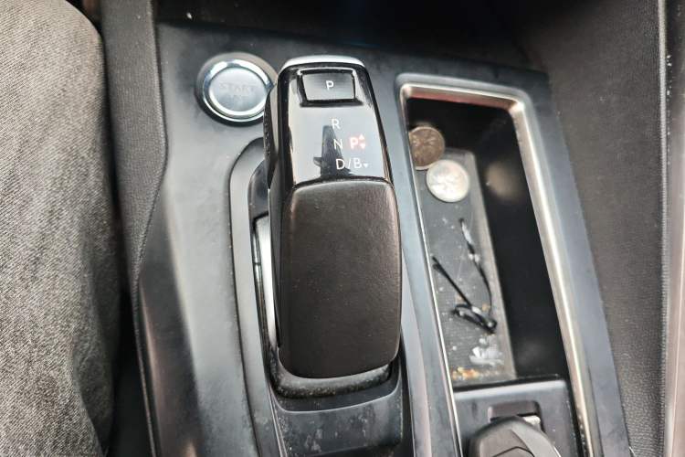 Used Peugeot 4008 New Energy 2020 1.6T PHEV Tri-Motor Version Gear Lever