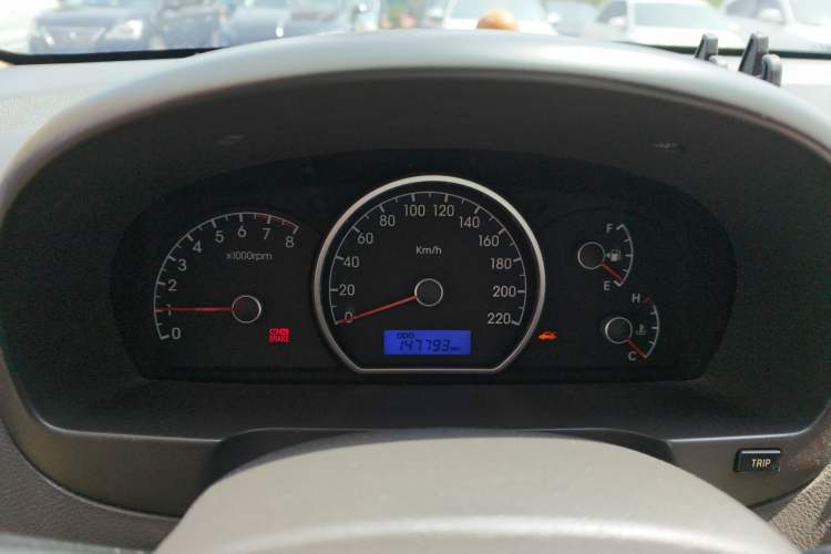 Used Hyundai Celesta 2010 1.6L MT GL Instrument Cluster