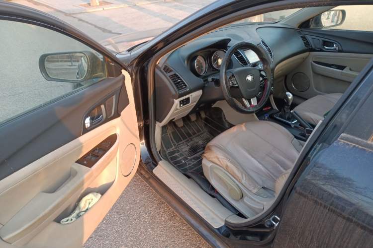 Used Bestune B50 2013 1.6L manual Comfort trim level
