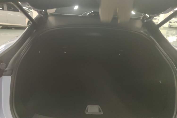 Used Avatr 06 2025 Pro Range-Extended Edition Trunk