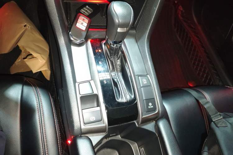 Used Honda Civic 2021 HATCHBACK 220TURBO CVT Trendy Cool Edition
