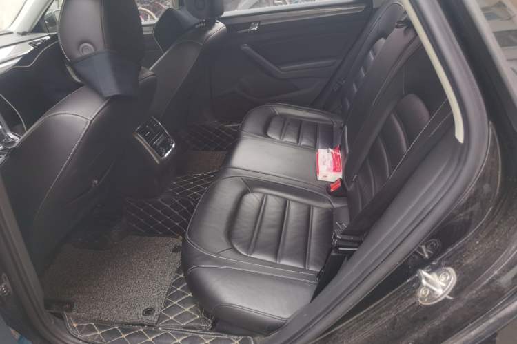 Used Volkswagen Passat 2017 330TSI DSG Luxury Edition
