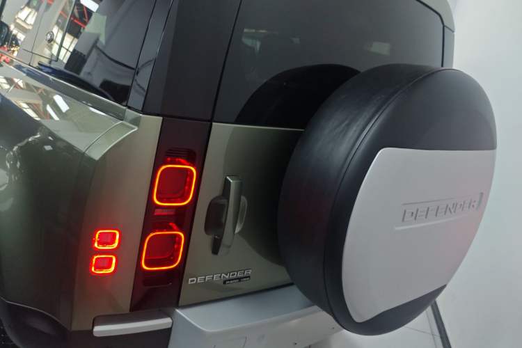 Used Land Rover Defender 2020 110 P400 HSE
