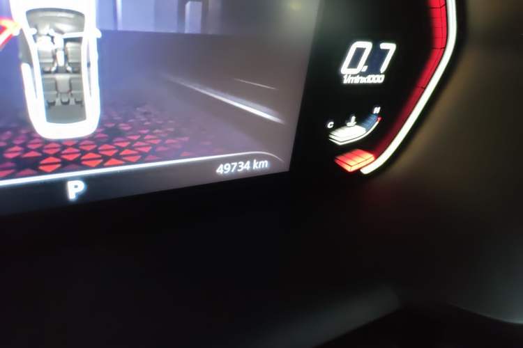 Used MG 5 2021 Revised Version 180 DVVT CVT Youth Luxury Edition Odometer Close Up