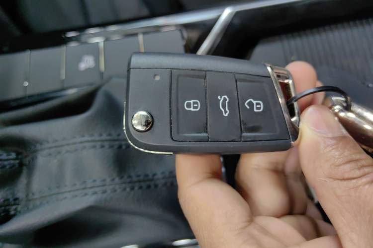 Used Volkswagen Passat New Energy 2025 430 PHEV Hybrid Business Edition Vehicle Key