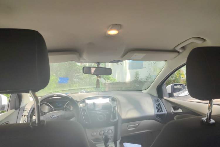 Used Ford Focus 2012 Sedan 1.6L Automatic Comfort Model