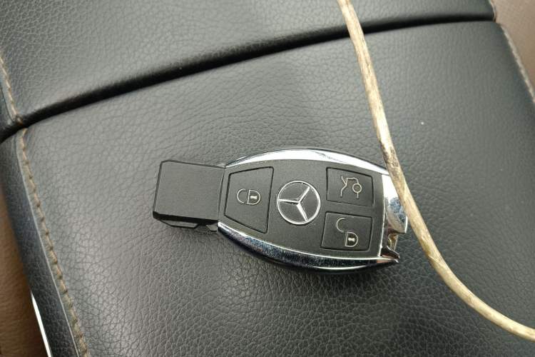 Used Mercedes-Benz S-Class 2014 S 320 L Business Model Vehicle Key