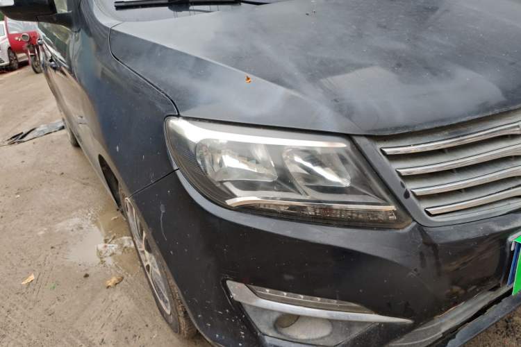 Used FORTHING S500 2016 1.5L Manual Luxury Model Right Front Headlight