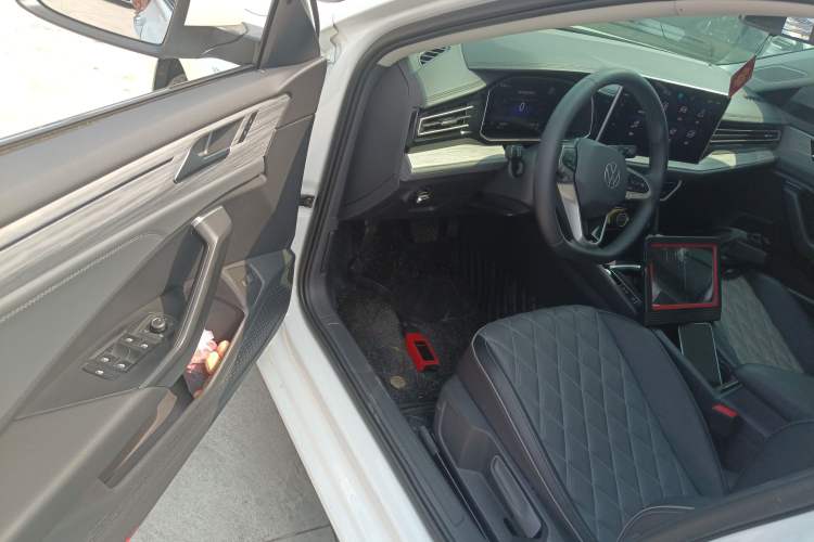 Used Volkswagen Sagitar 2023 300TSI DSG Excellence Edition
