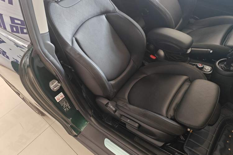 Used MINI MINI 2018 1.5T COOPER Artist