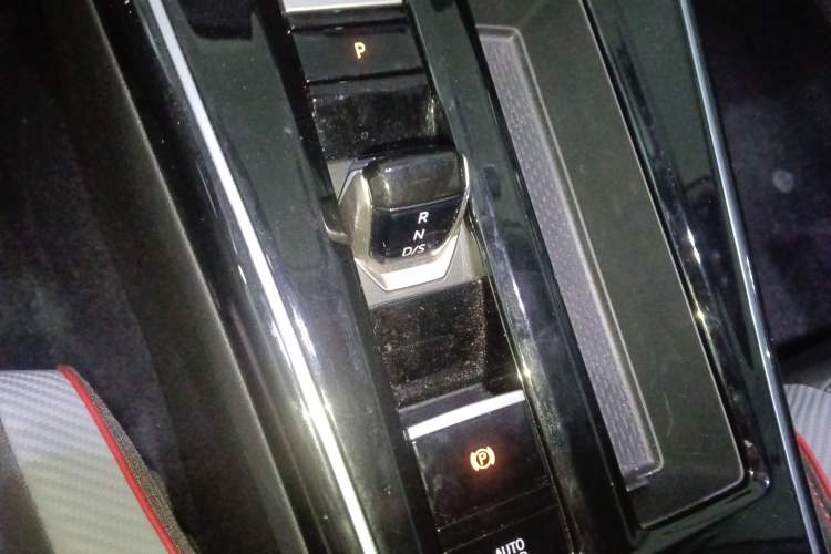 Used Volkswagen Lamando 2025 Lavida L 280TSI DSG Cool & Spicy Edition
