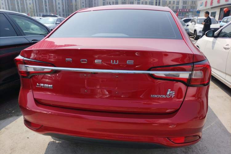 Used Roewe i5 2020 1.5L Automatic 4G Connect Luxury Flagship Edition