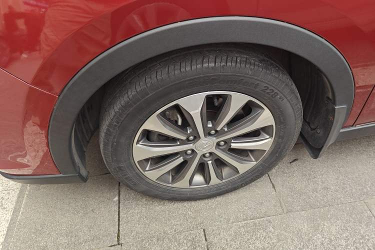 Used CHANGAN Lingxuan 2017 1.6L Manual Elite Model Left Front Wheel Hub