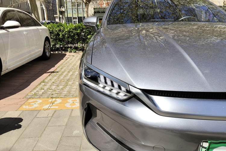 Used BYD Qin PLUS 2021 EV 600KM Flagship Model Right Front Headlight