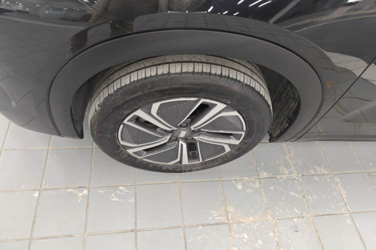 Used Geely Galaxy Xingjian 7 EM-i 2025 120km Exploration+ Version