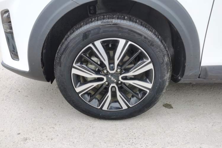 Used Kia kx1 Stonic 2021 1.4L CVT Sunroof Model