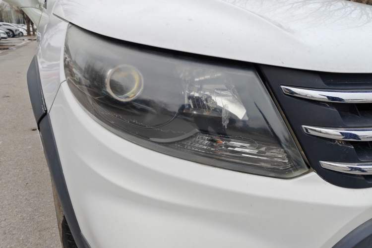 Used FORTHING Joyear X5 2013 1.6L Manual Luxury Model China IV Standard