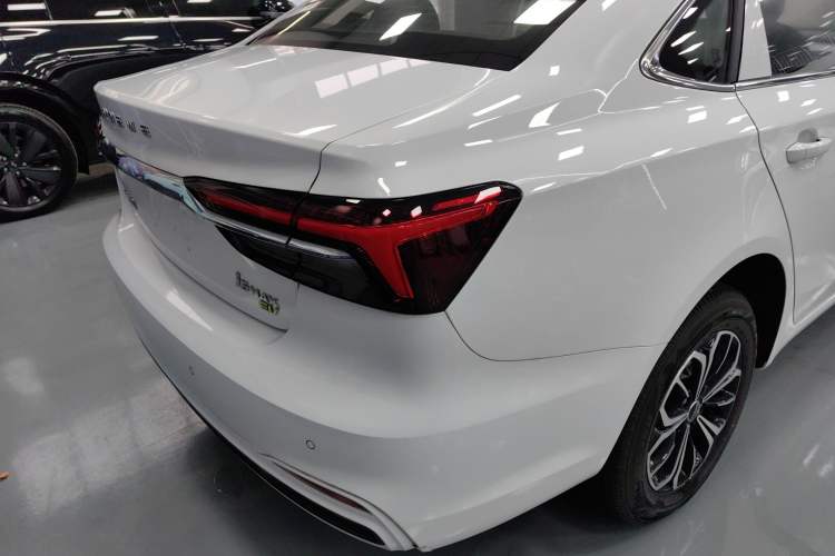 Used Roewe i6 MAX New Energy 2023 EV 420 Skyroof Special Edition
