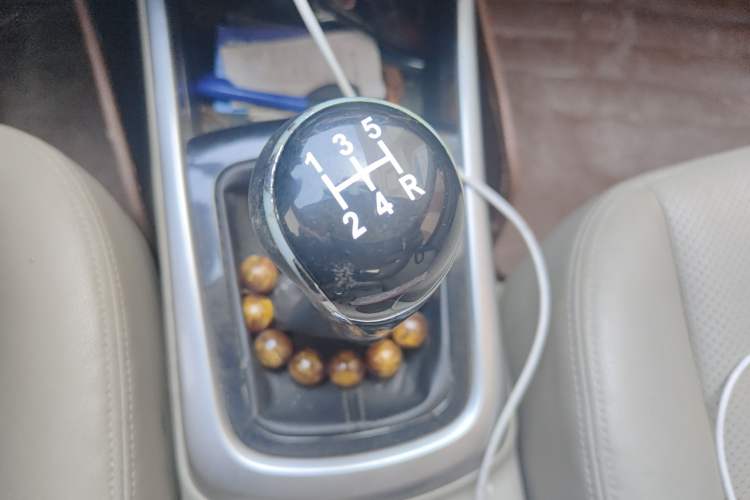 Used CHANGAN Eado 2012 1.6L Manual Luxury Model China IV Standard
