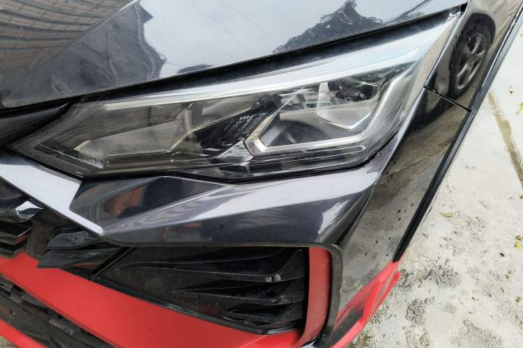 Used Dongfeng Aeolus Yixuan MAX 2021 1.5T Dark Night Sharp Edition Left Front Headlight