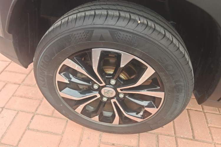 Used Baojun 510 2019 1.5L Manual Prestige Version China V Emission Standard Right Rear Wheel Hub