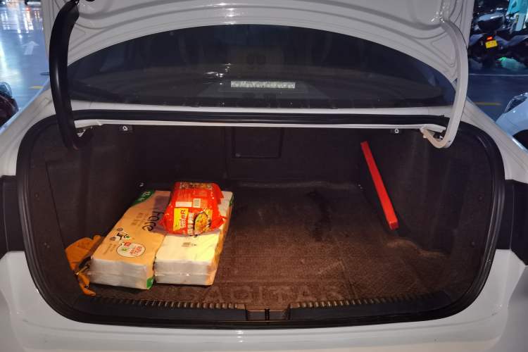 Used Volkswagen Sagitar 2017 230TSI Automatic Comfort Version