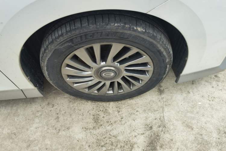 Used GAC Trumpchi M8 2023 Zongshi Series 400T Flagship Edition Right Front Wheel Hub