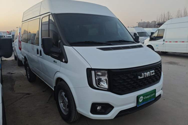 Used JMC Fushun 2023 2.0T Manual Short-Wheelbase Mid-Top Commercial Multi-Purpose 6-Seater Passenger Vehicle