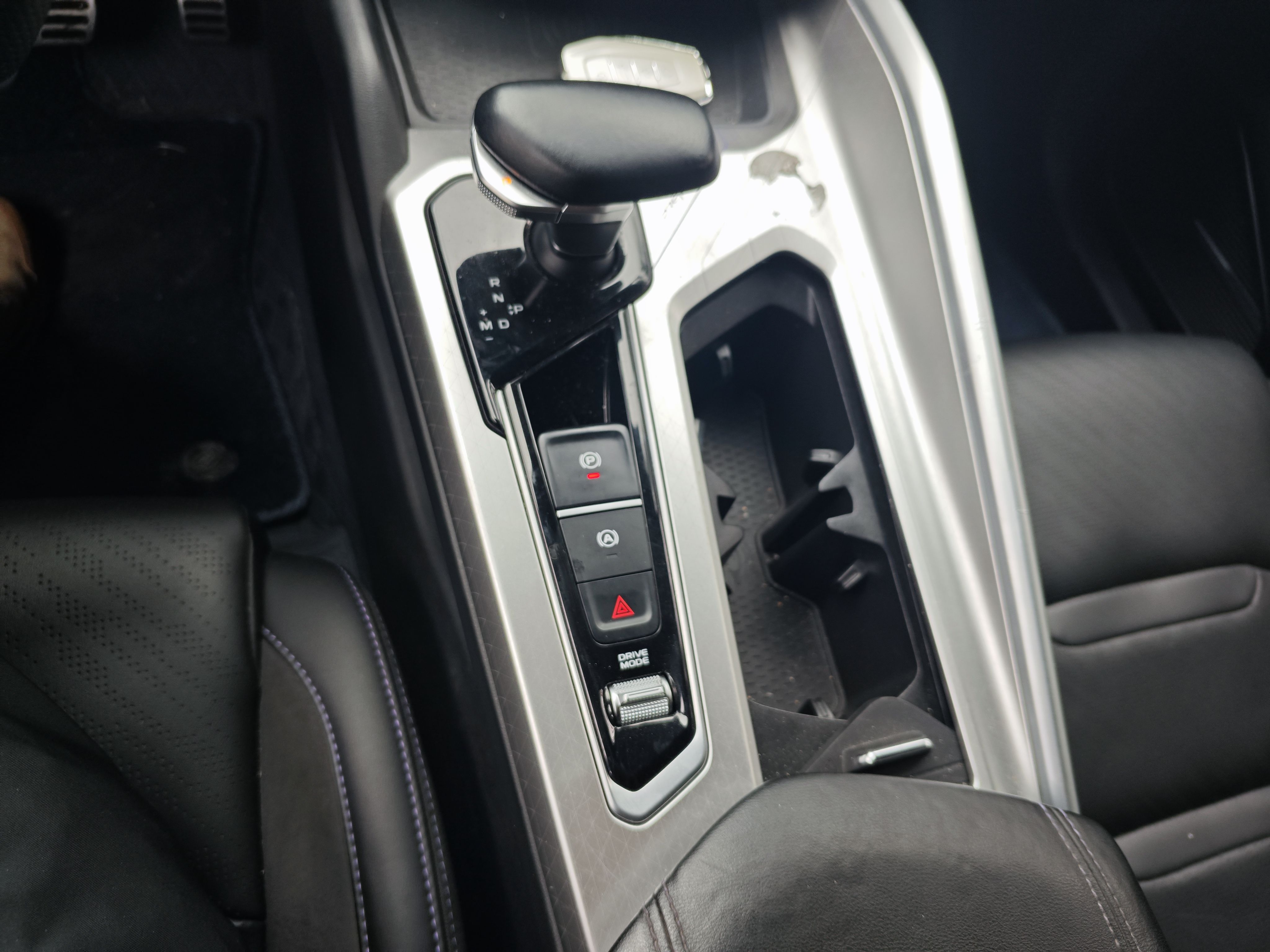 Geely Auto Preface 2024 2.0TD Xiaohan Edition — снимка 16