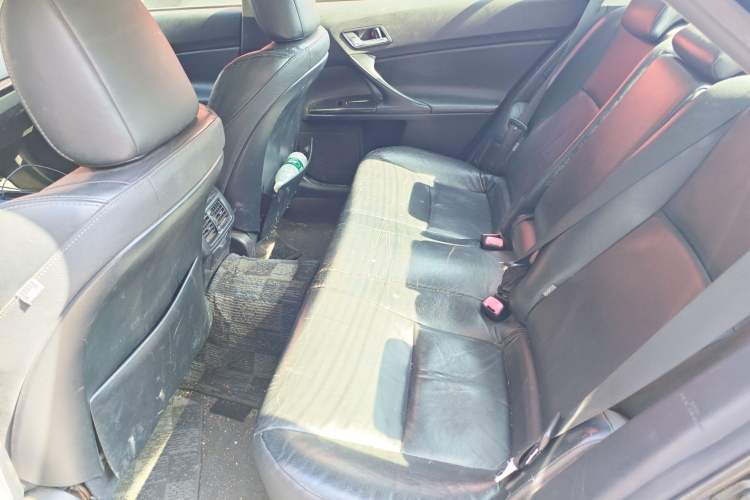 Used Toyota Reiz 2012 2.5V Fengdu Elite Stylish Edition
