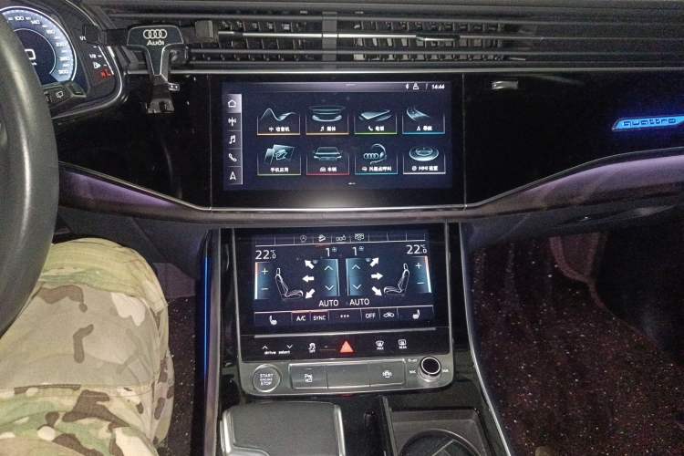 Used Audi Q7 2020 55 TFSI quattro S line sports model