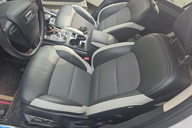 Used Qoros 5 2018 1.6T Automatic Prestige Model